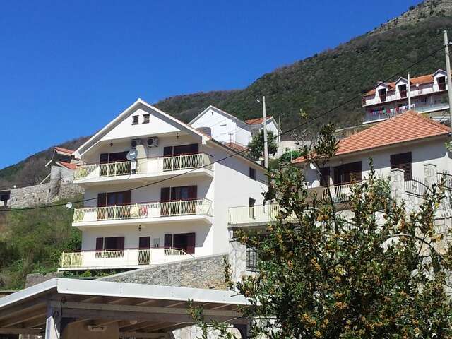 Апартаменты Vavic Apartments Херцег-Нови-3